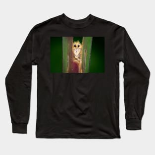 Unique and organic photo of a yellow tussock moth face Long Sleeve T-Shirt